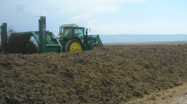 composting dairy manure with the aeromaster compost turner